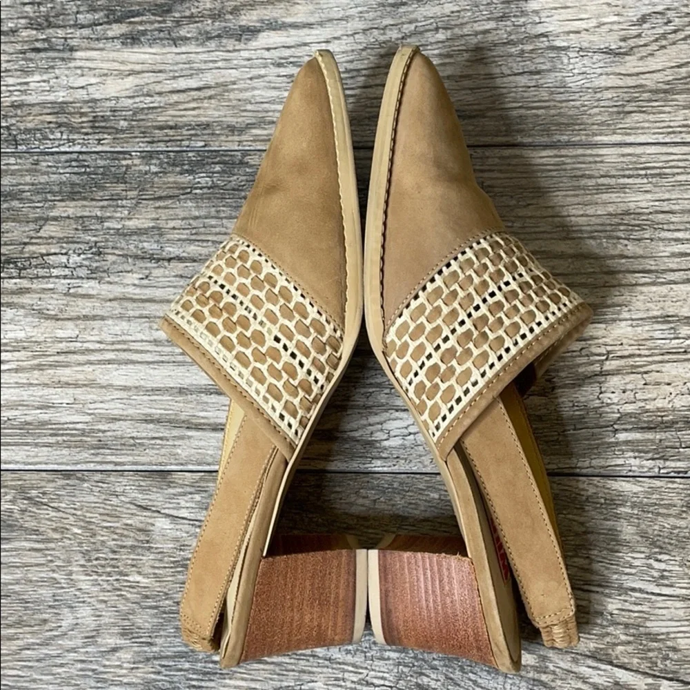 Wild Pair Boho Leather Slip On Basketweave Mule Heels Tan 7.5B - Picture 4 of 15